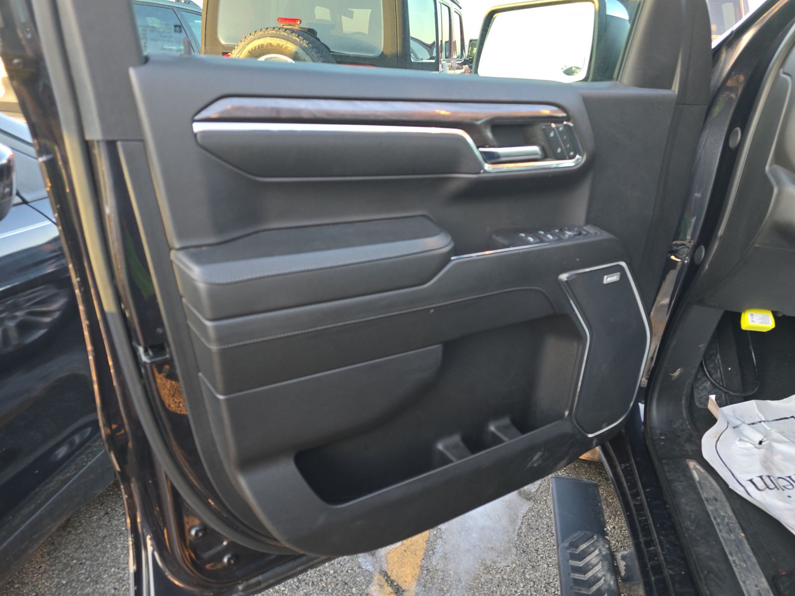 2024 Chevrolet Silverado 1500 LTZ AWD