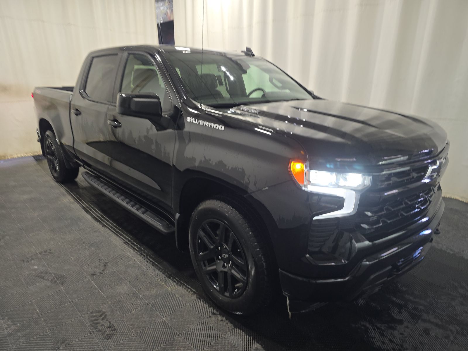 2024 Chevrolet Silverado 1500 RST AWD