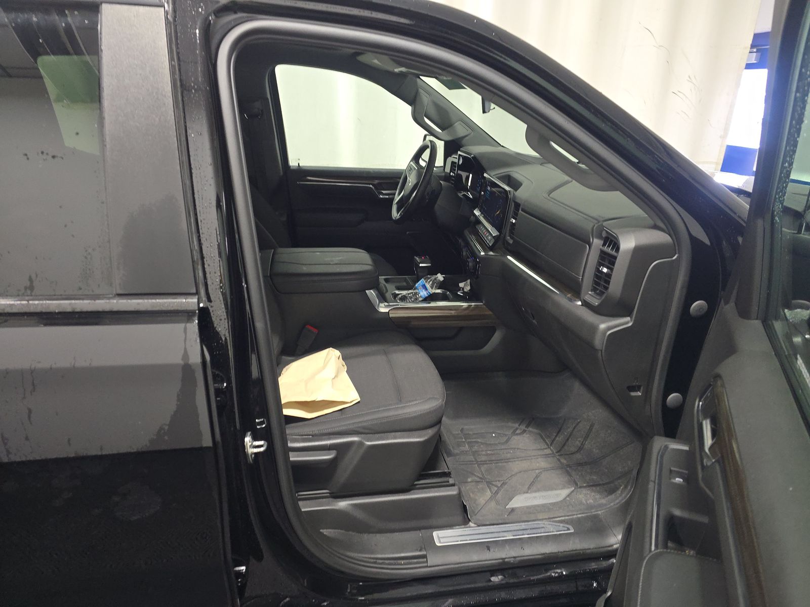 2024 Chevrolet Silverado 1500 RST AWD