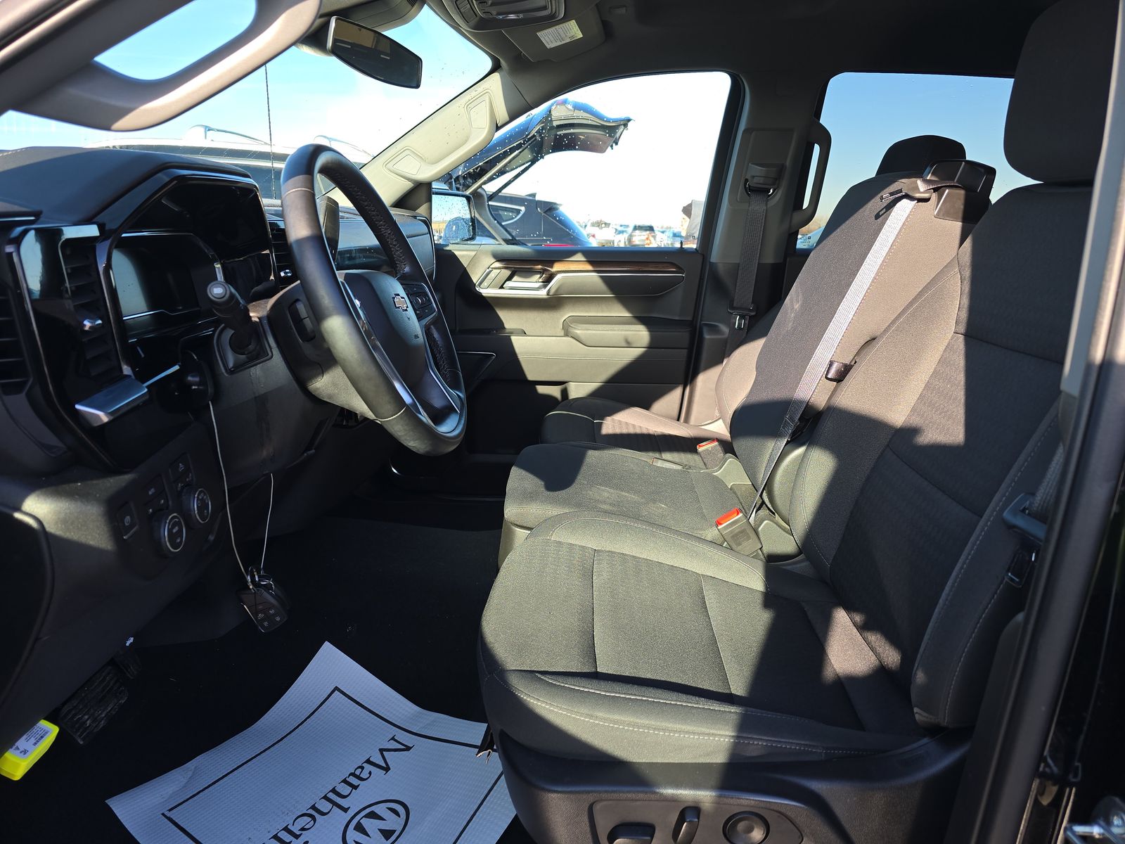 2023 Chevrolet Silverado 1500 LT AWD