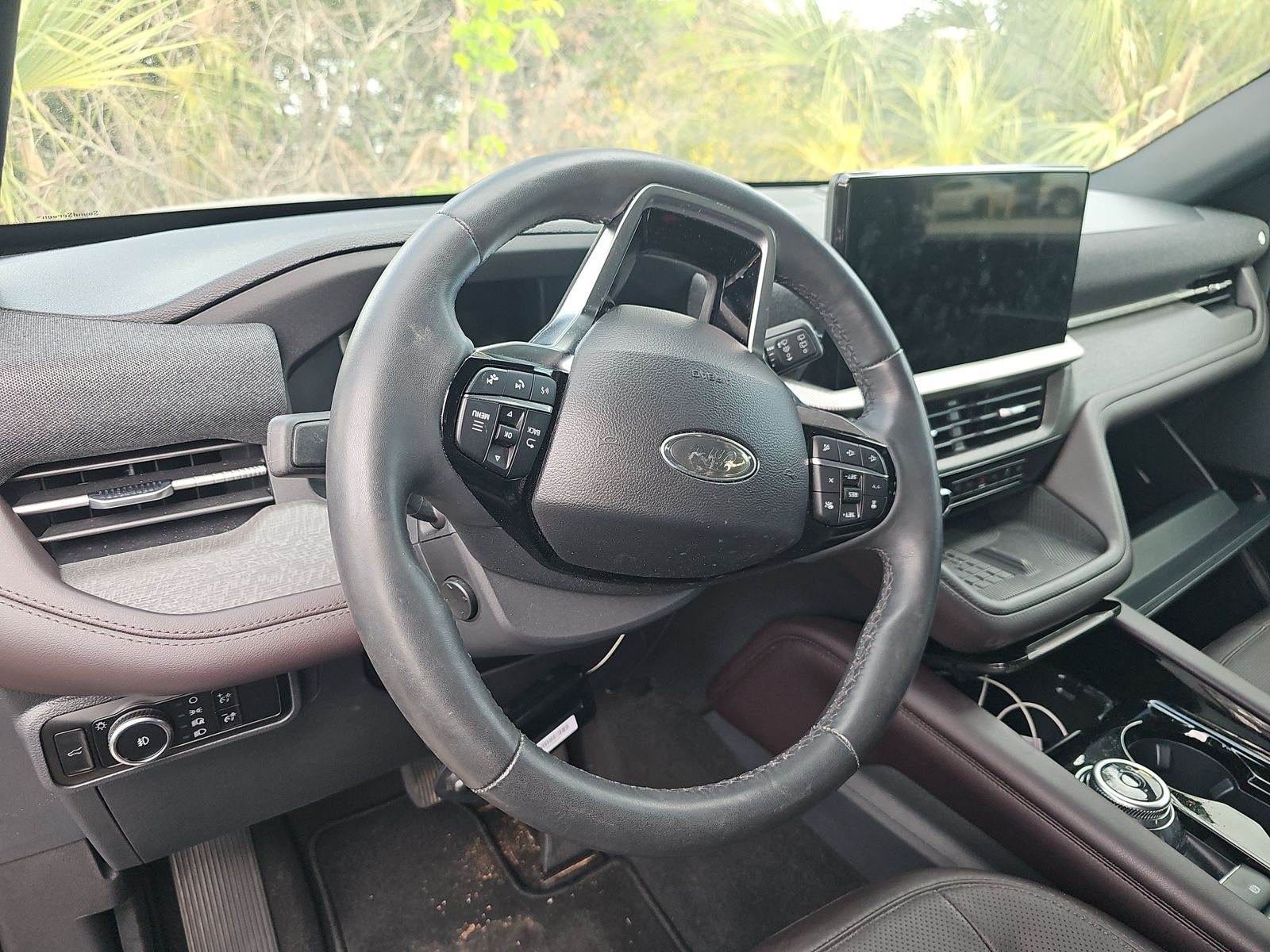 2025 Ford Explorer Platinum FWD