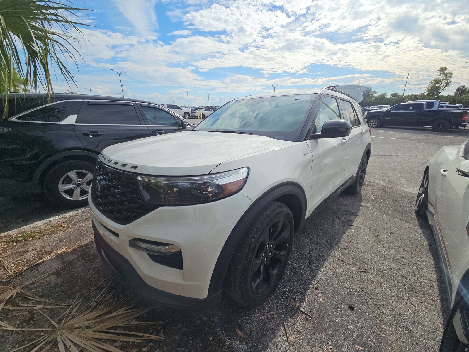 2023 Ford Explorer ST-Line RWD