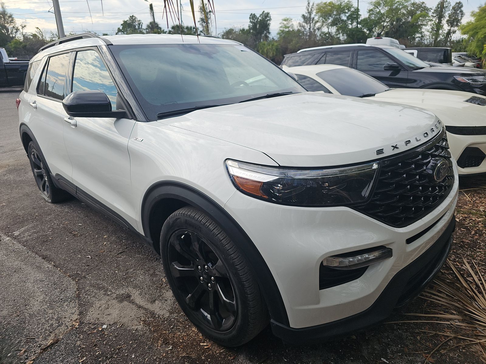 2023 Ford Explorer ST-Line RWD