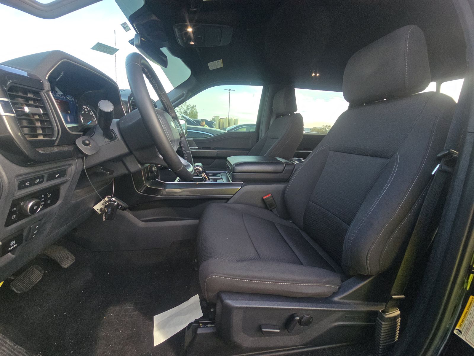 2023 Ford F-150 Hybrid XLT AWD