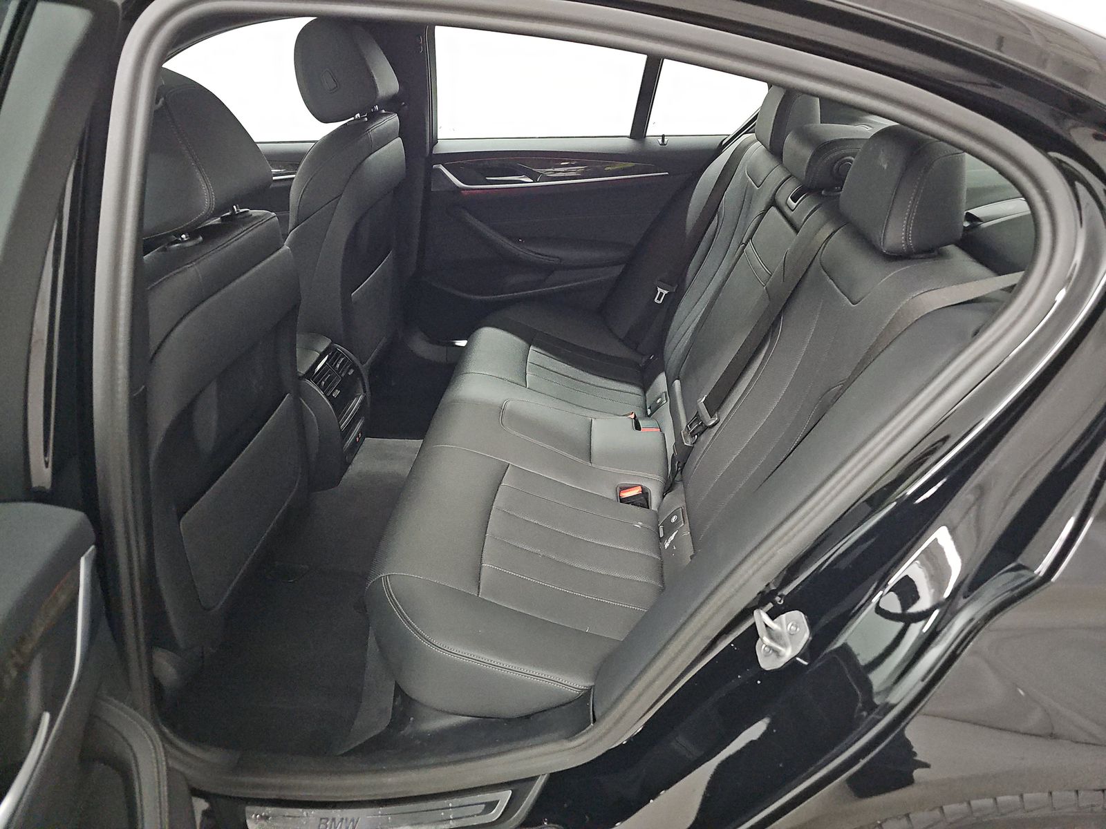 2023 BMW 5 Series 530i xDrive AWD