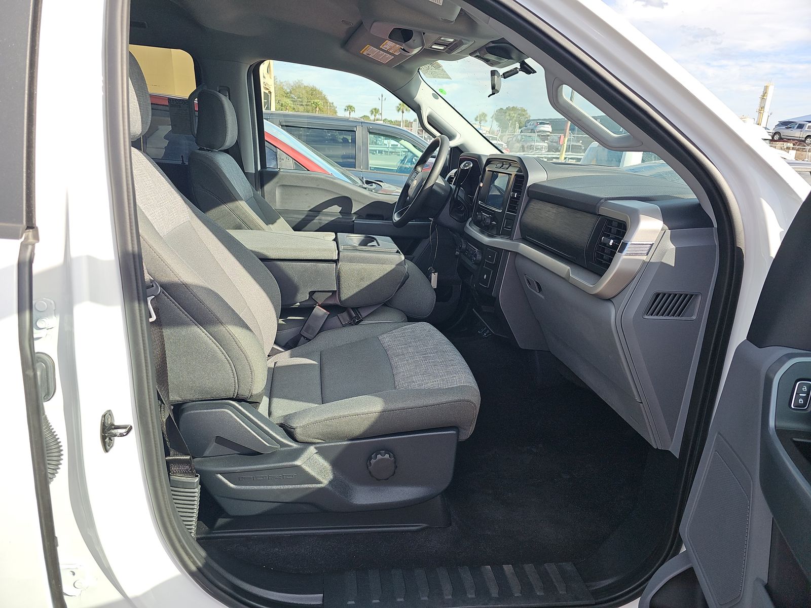 2022 Ford F-150 XLT AWD