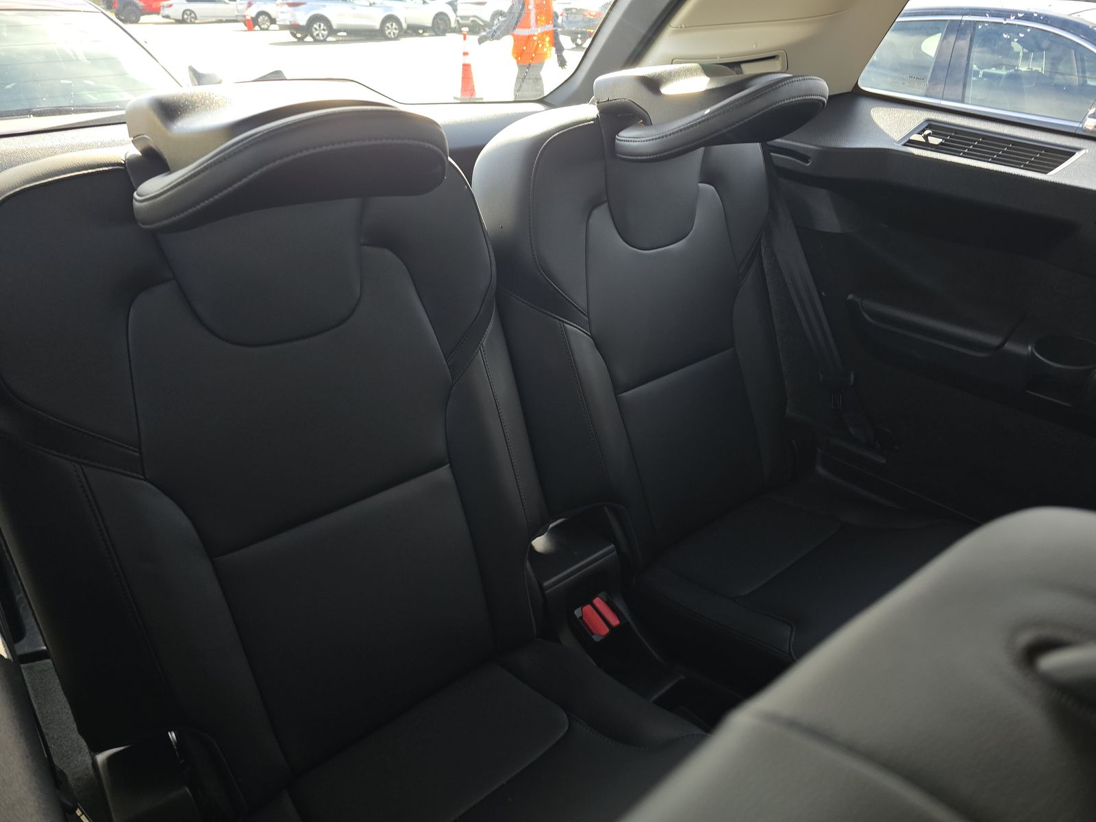 2025 Volvo XC90 B5 Core AWD