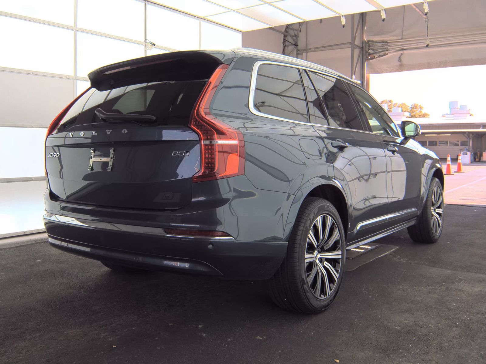 2025 Volvo XC90 B5 Core AWD
