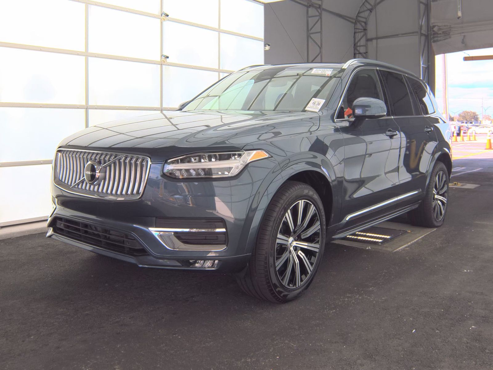 2025 Volvo XC90 B5 Core AWD