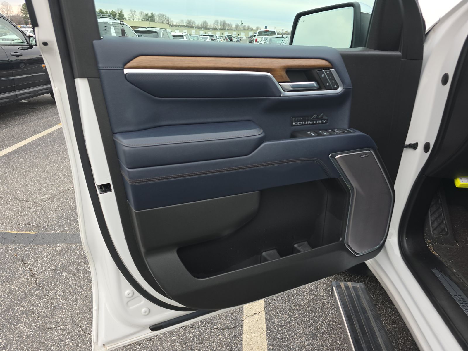 2022 Chevrolet Silverado 1500 High Country AWD