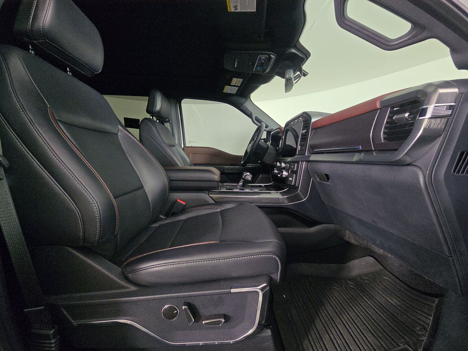 2023 Ford F-150 Lariat AWD