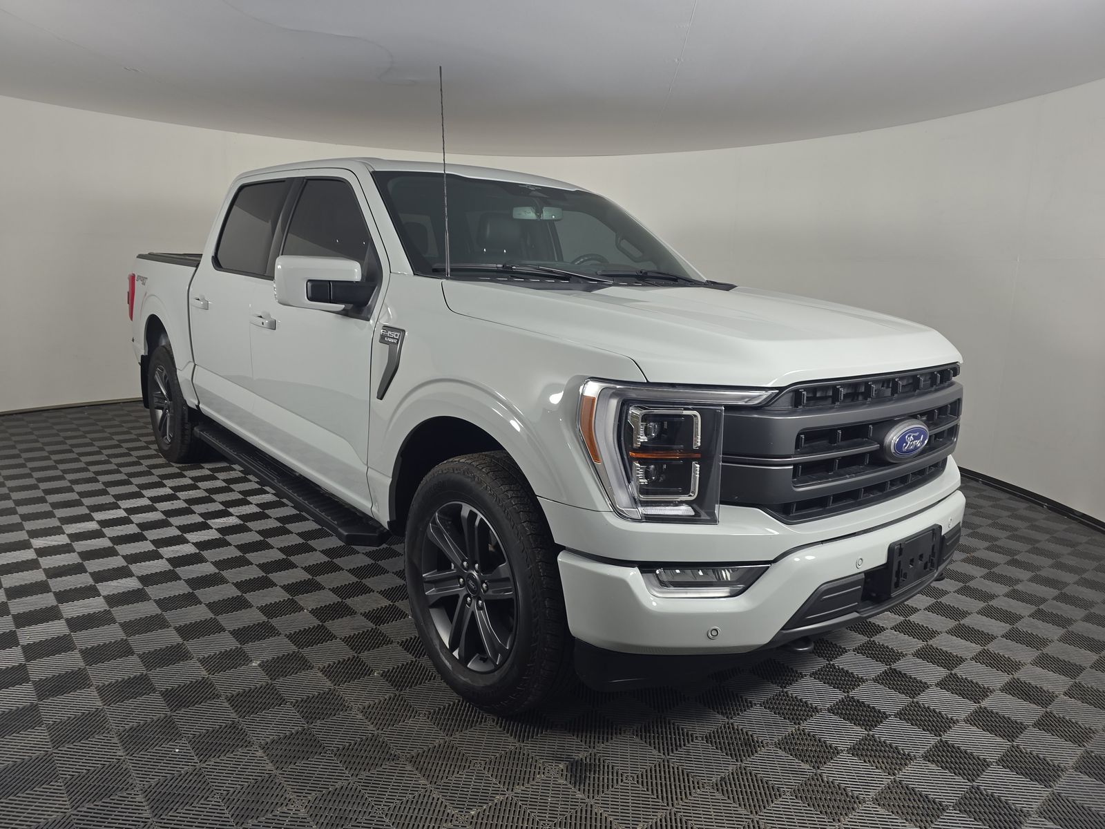 2023 Ford F-150 Lariat AWD