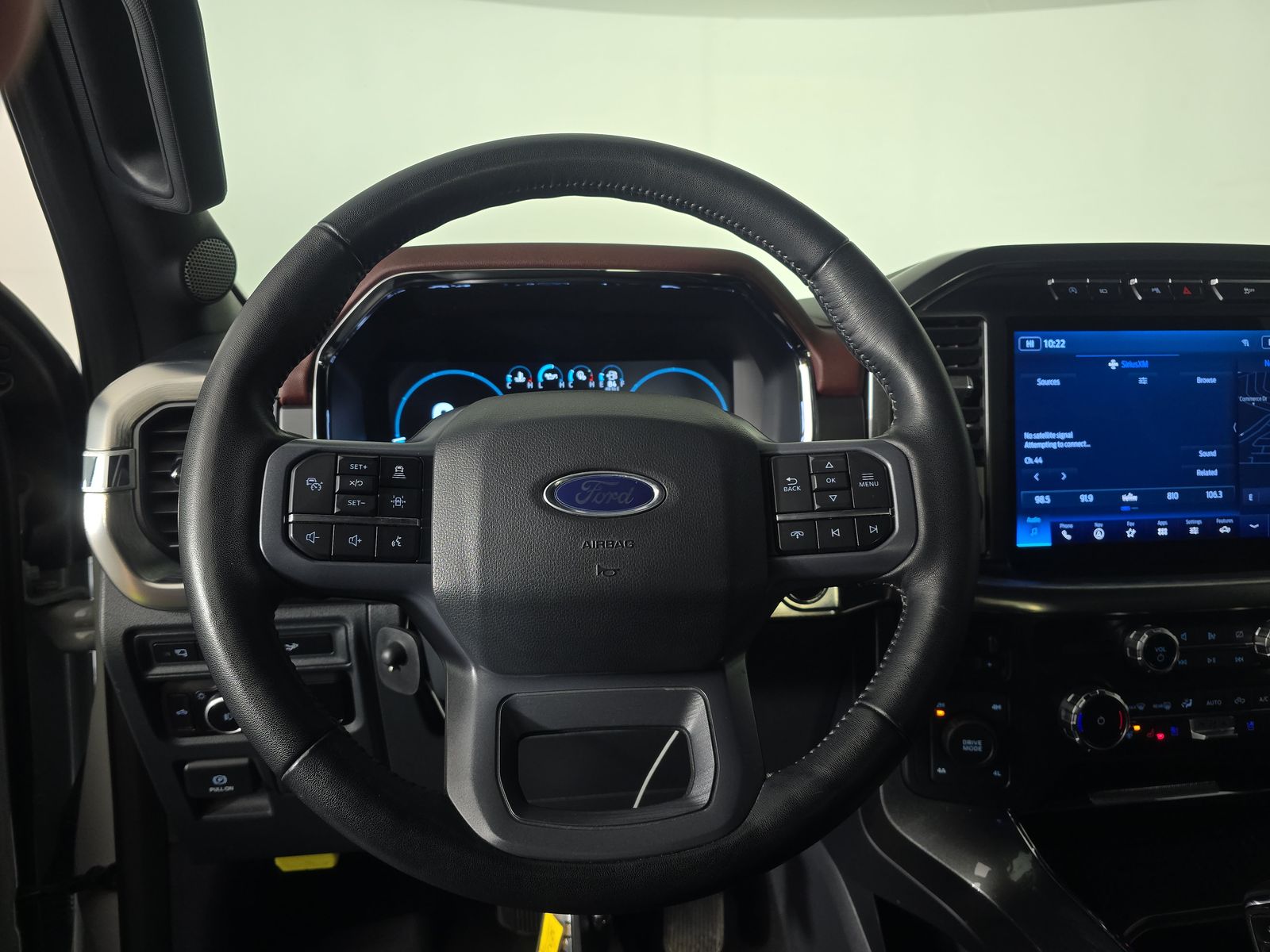 2023 Ford F-150 Lariat AWD