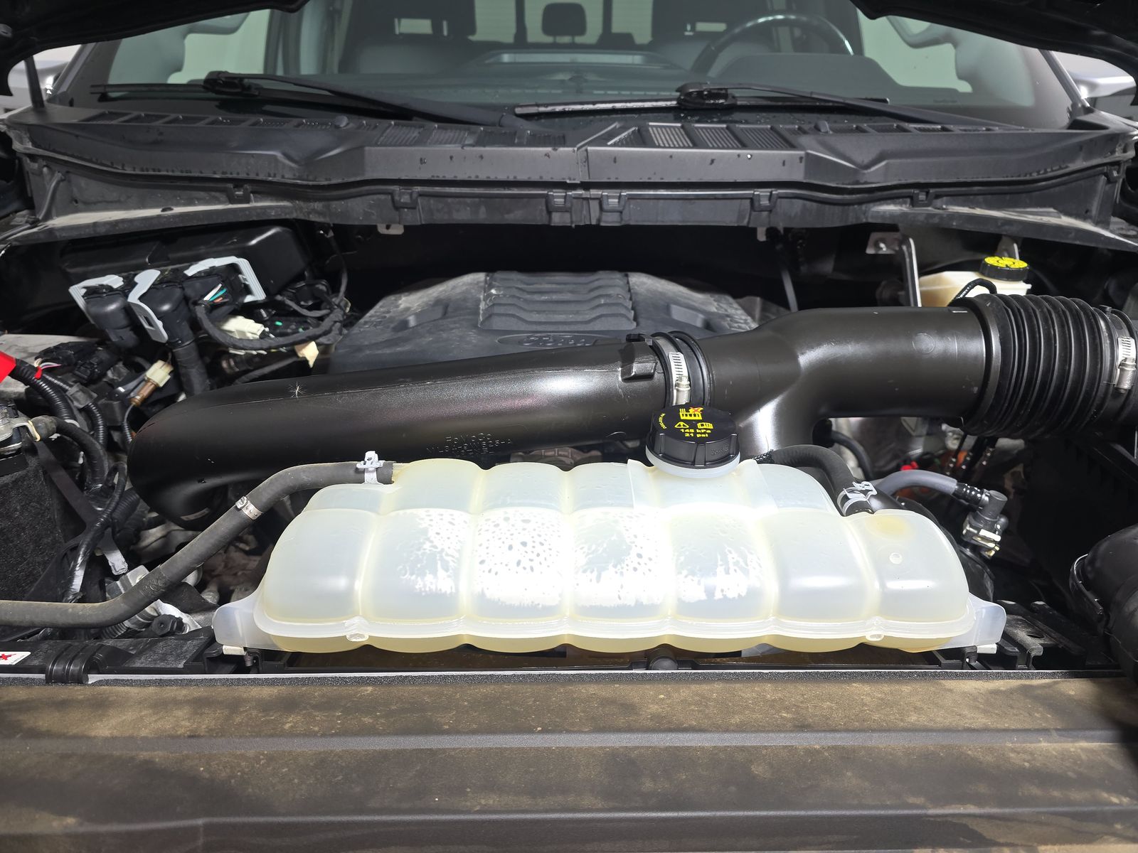 2023 Ford F-150 Lariat AWD