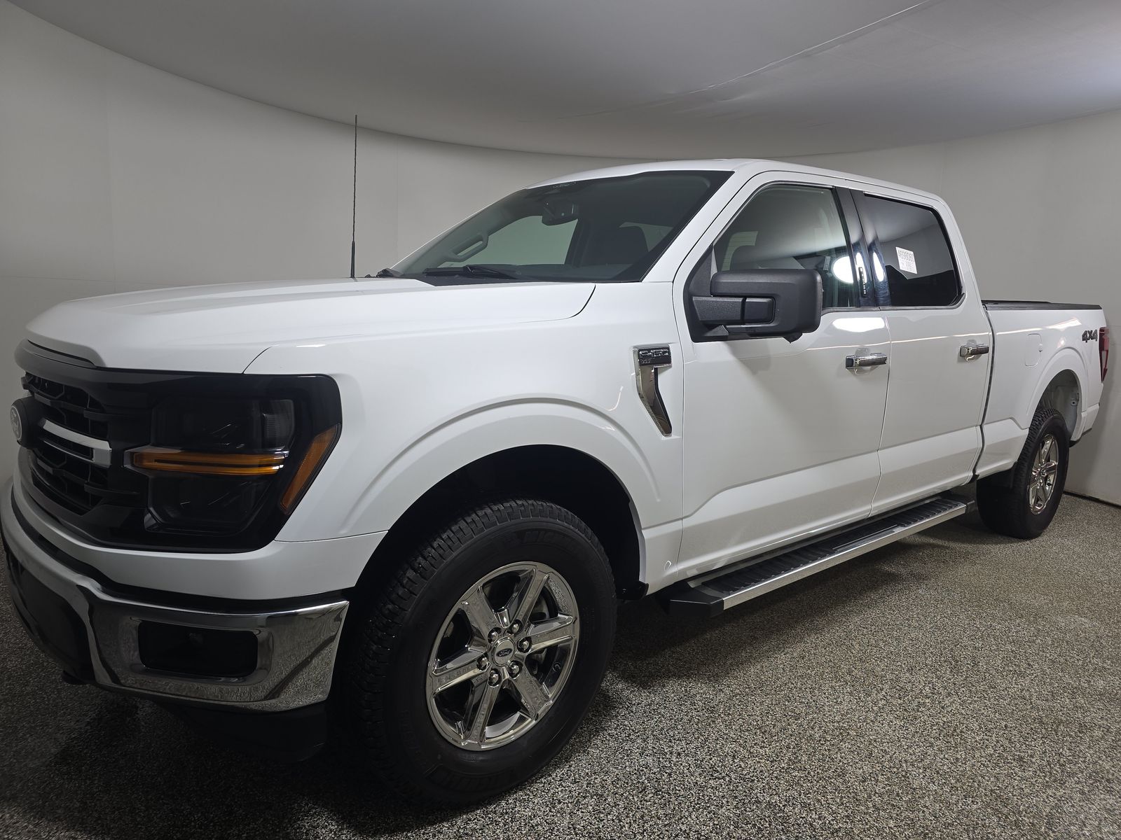 2024 Ford F-150 XLT AWD