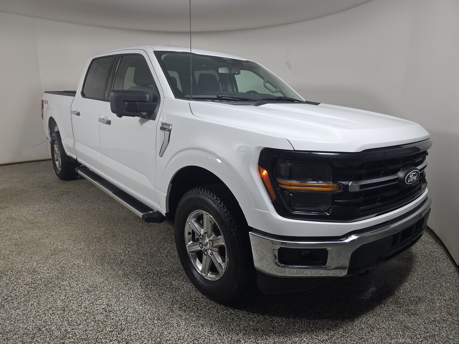 2024 Ford F-150 XLT AWD