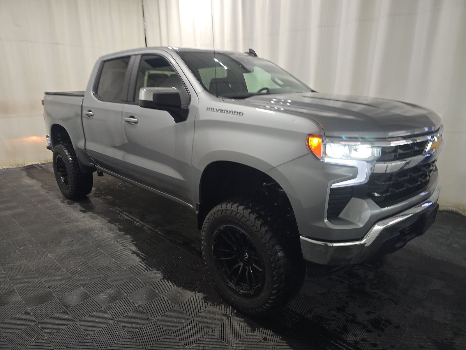 2025 Chevrolet Silverado 1500 LT AWD