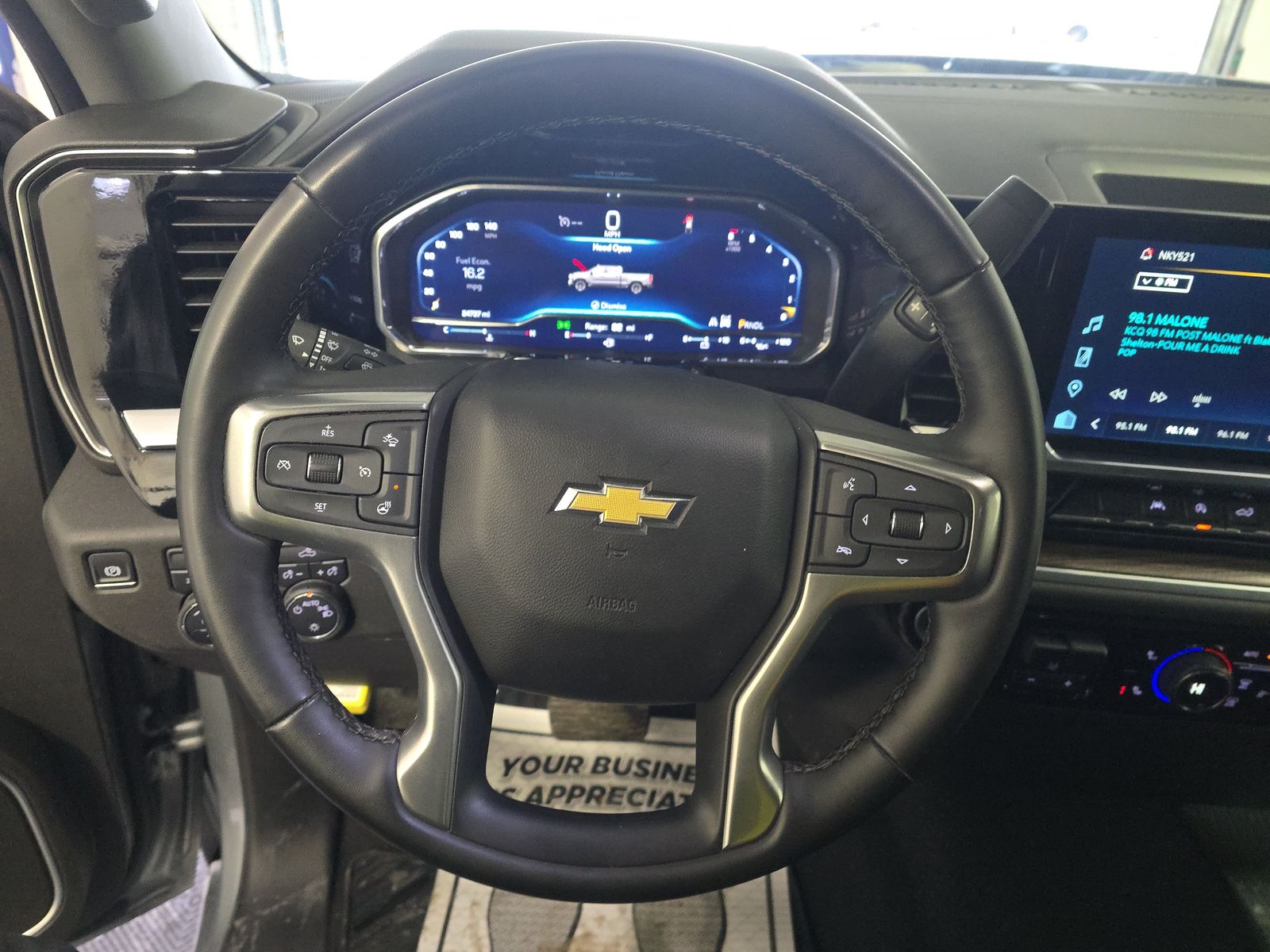 2025 Chevrolet Silverado 1500 LT AWD