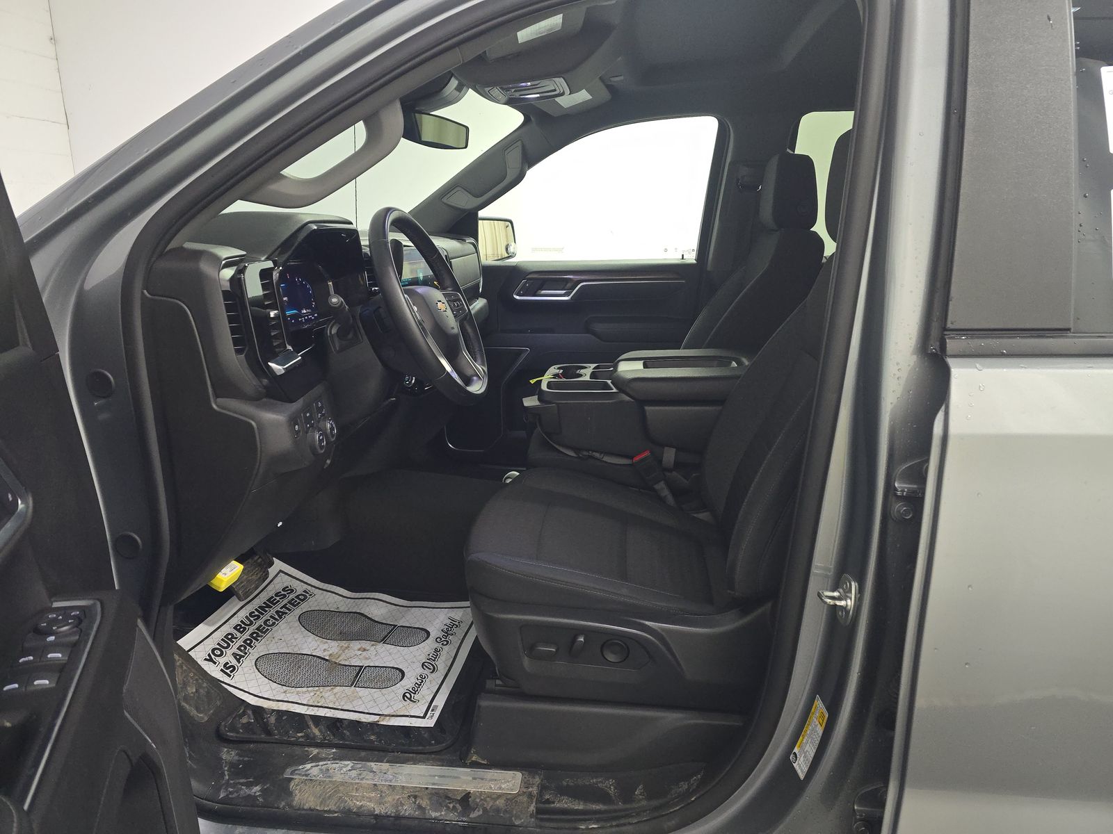 2025 Chevrolet Silverado 1500 LT AWD