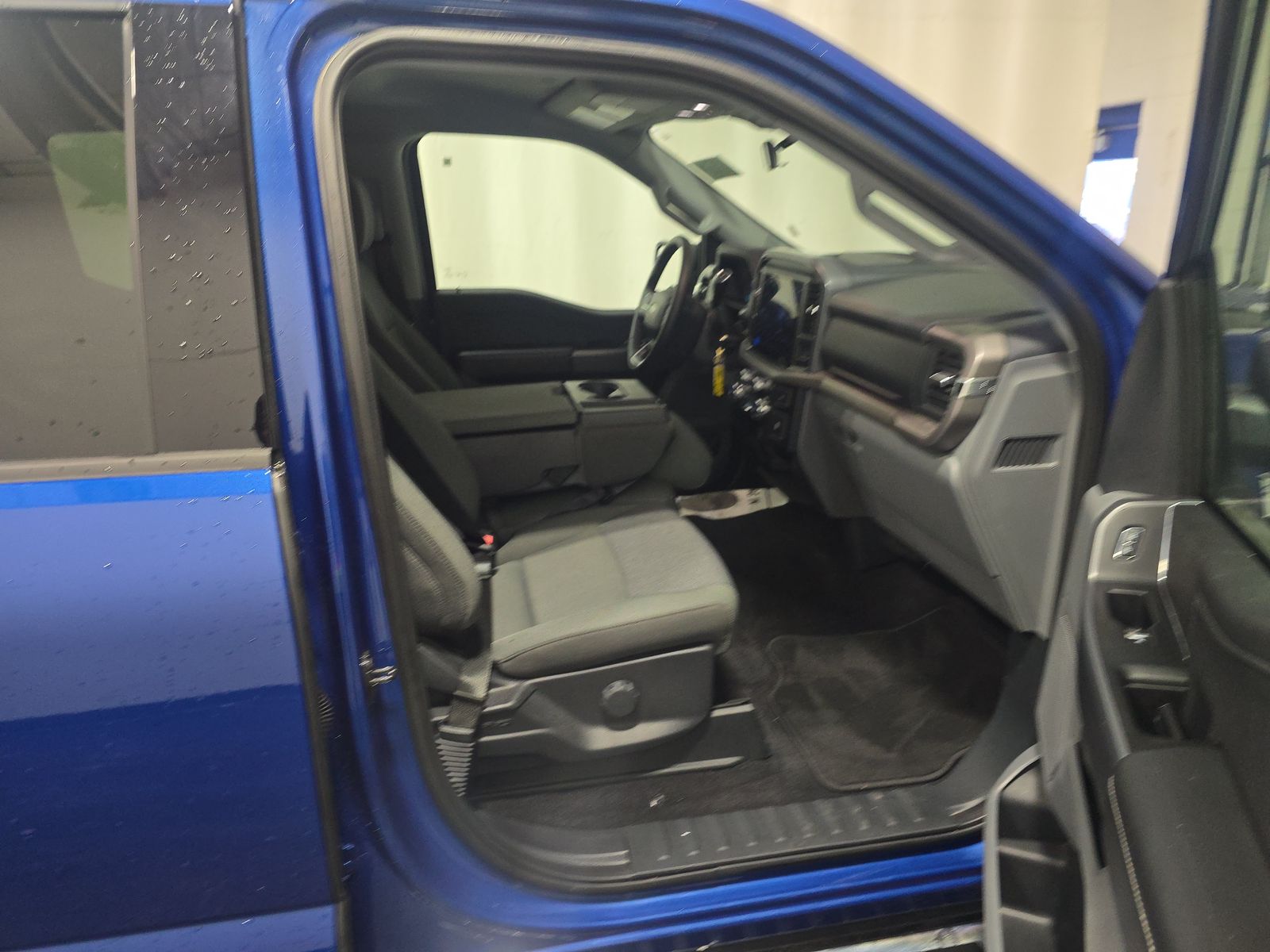 2025 Ford F-150 XLT AWD