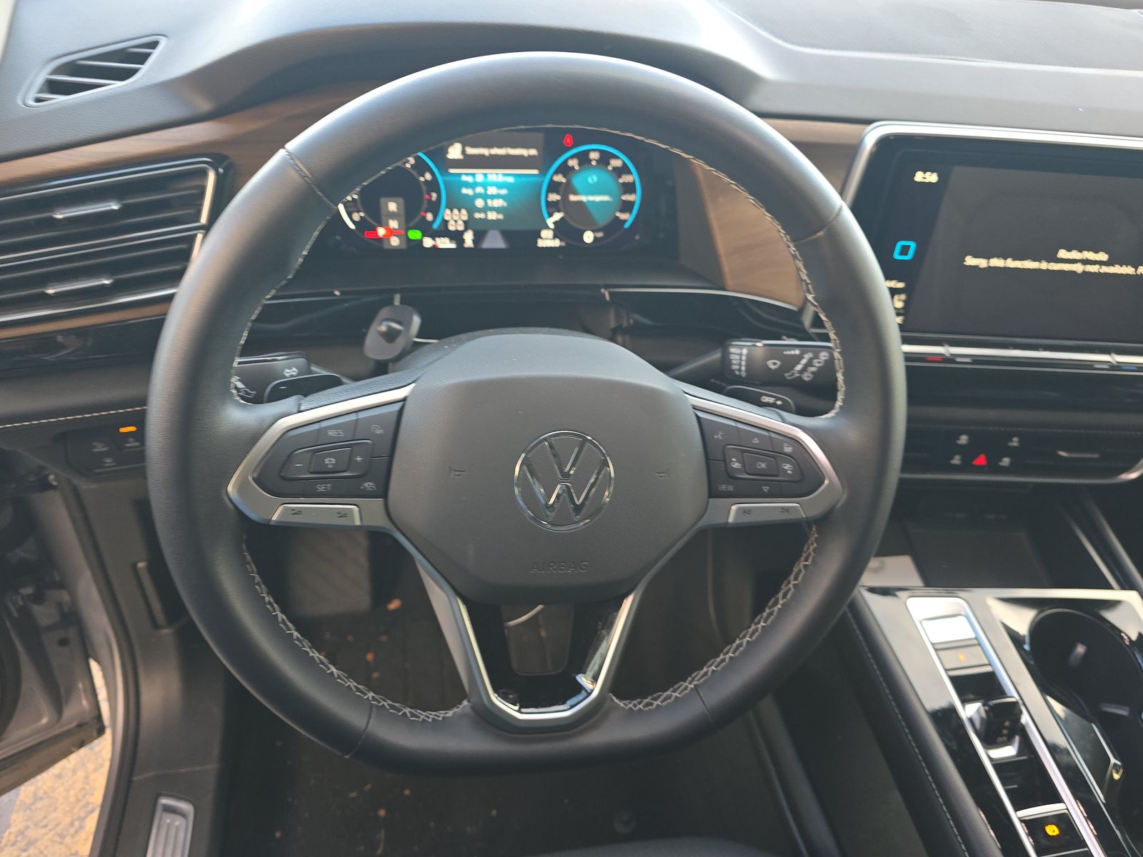 2024 Volkswagen Atlas 2.0T SE AWD