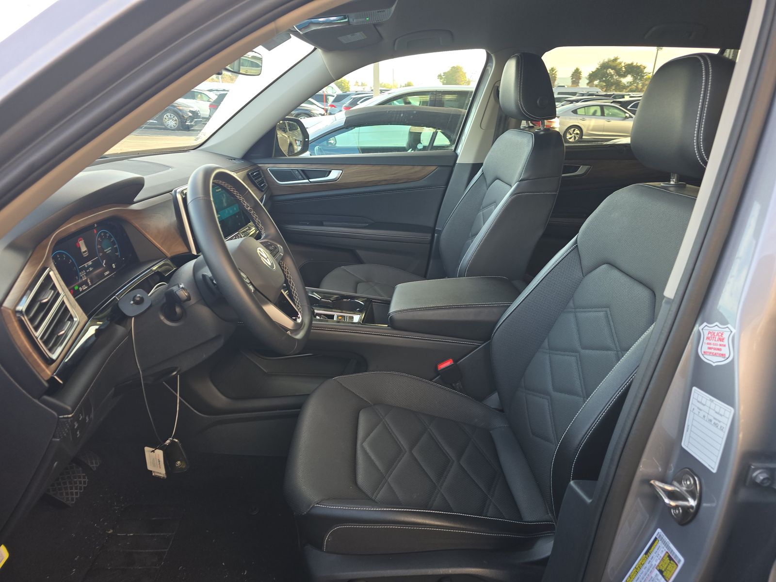 2024 Volkswagen Atlas 2.0T SE AWD