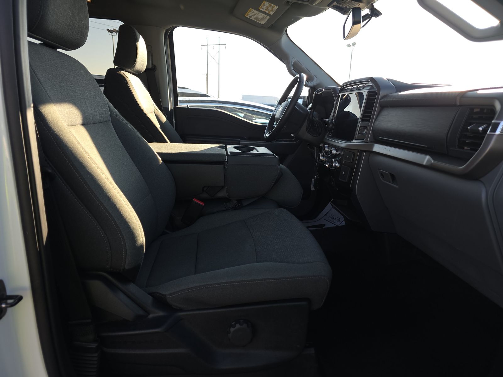 2024 Ford F-150 XLT AWD