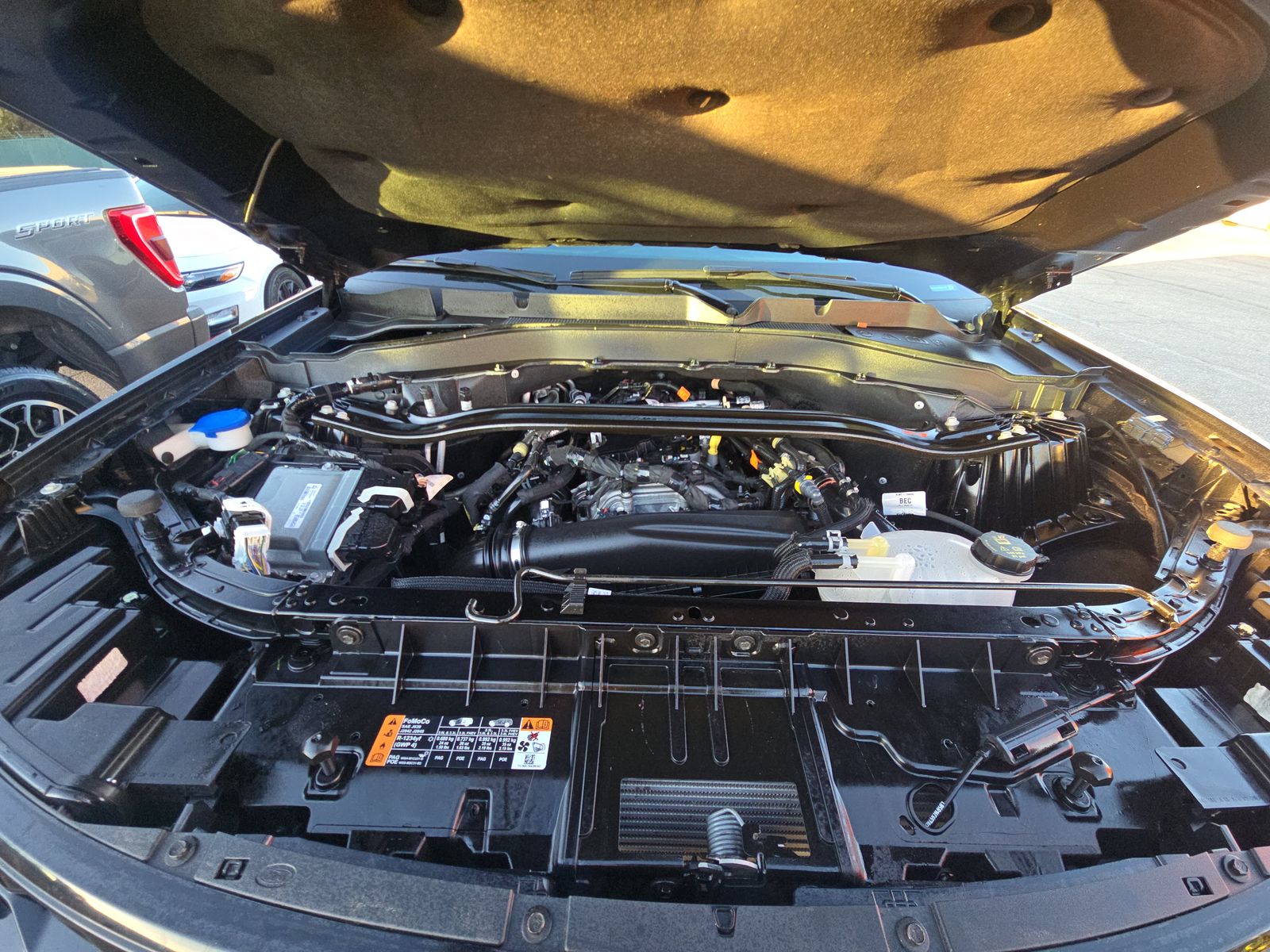 2025 Ford Explorer ST-Line RWD