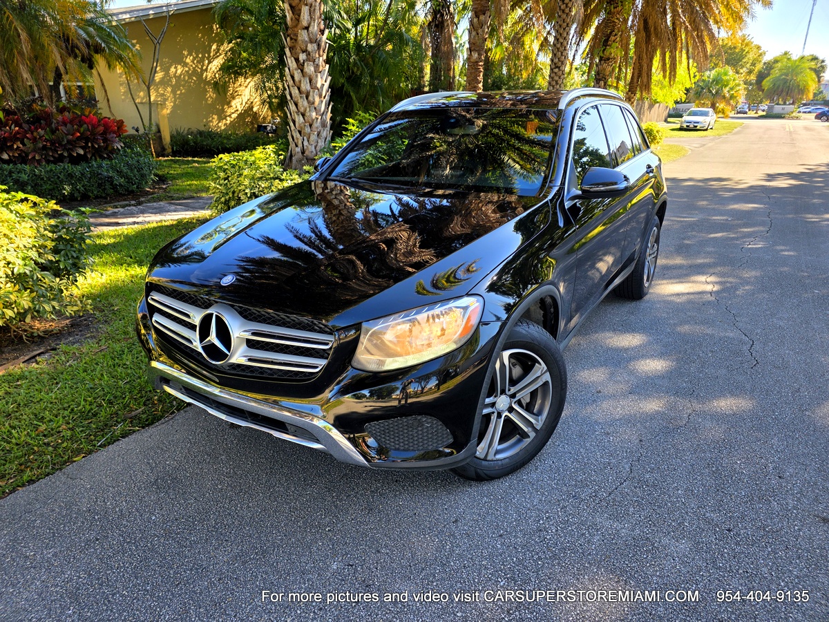 2017 Mercedes-Benz GLC 300