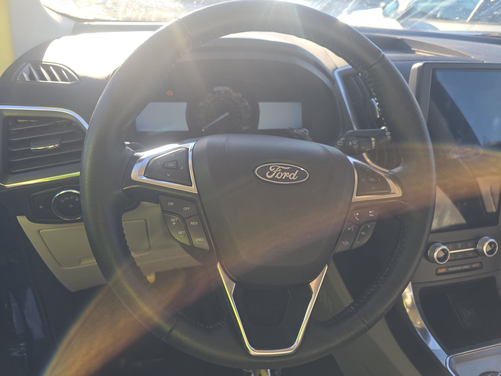 2023 Ford Edge Titanium AWD