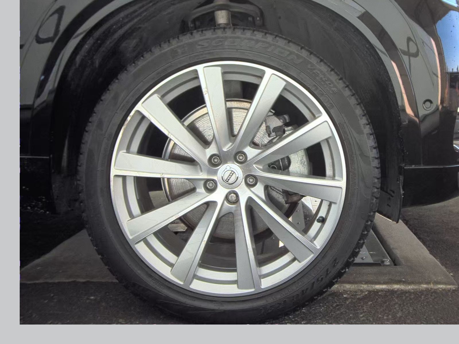 2023 Volvo XC90 B6 Ultimate AWD