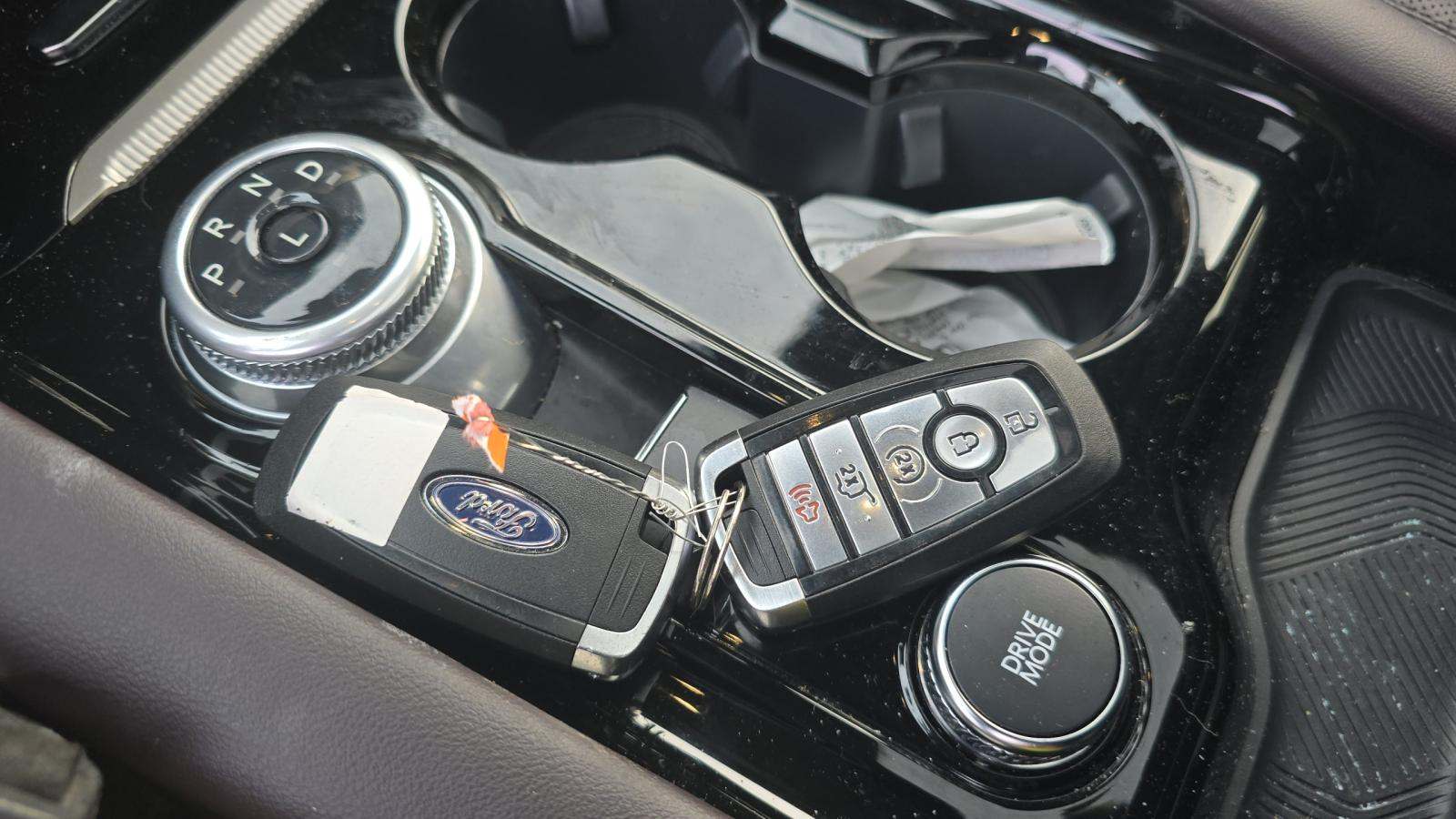 2025 Ford Explorer Platinum AWD