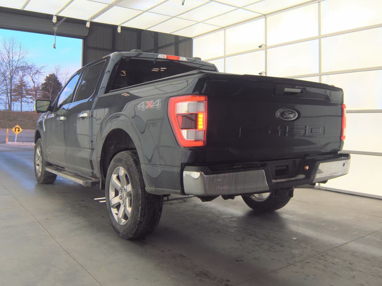 2023 Ford F-150 Hybrid Lariat AWD