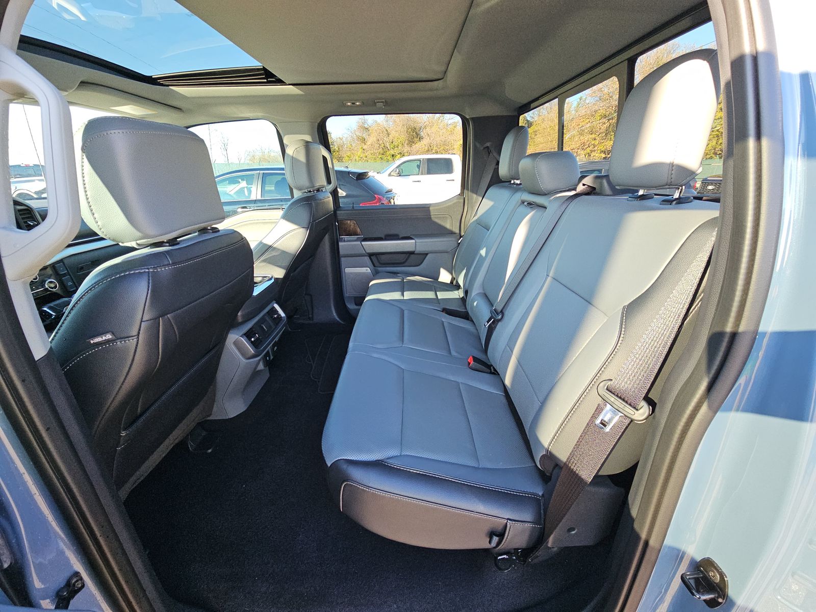 2023 Ford F-150 Lariat RWD