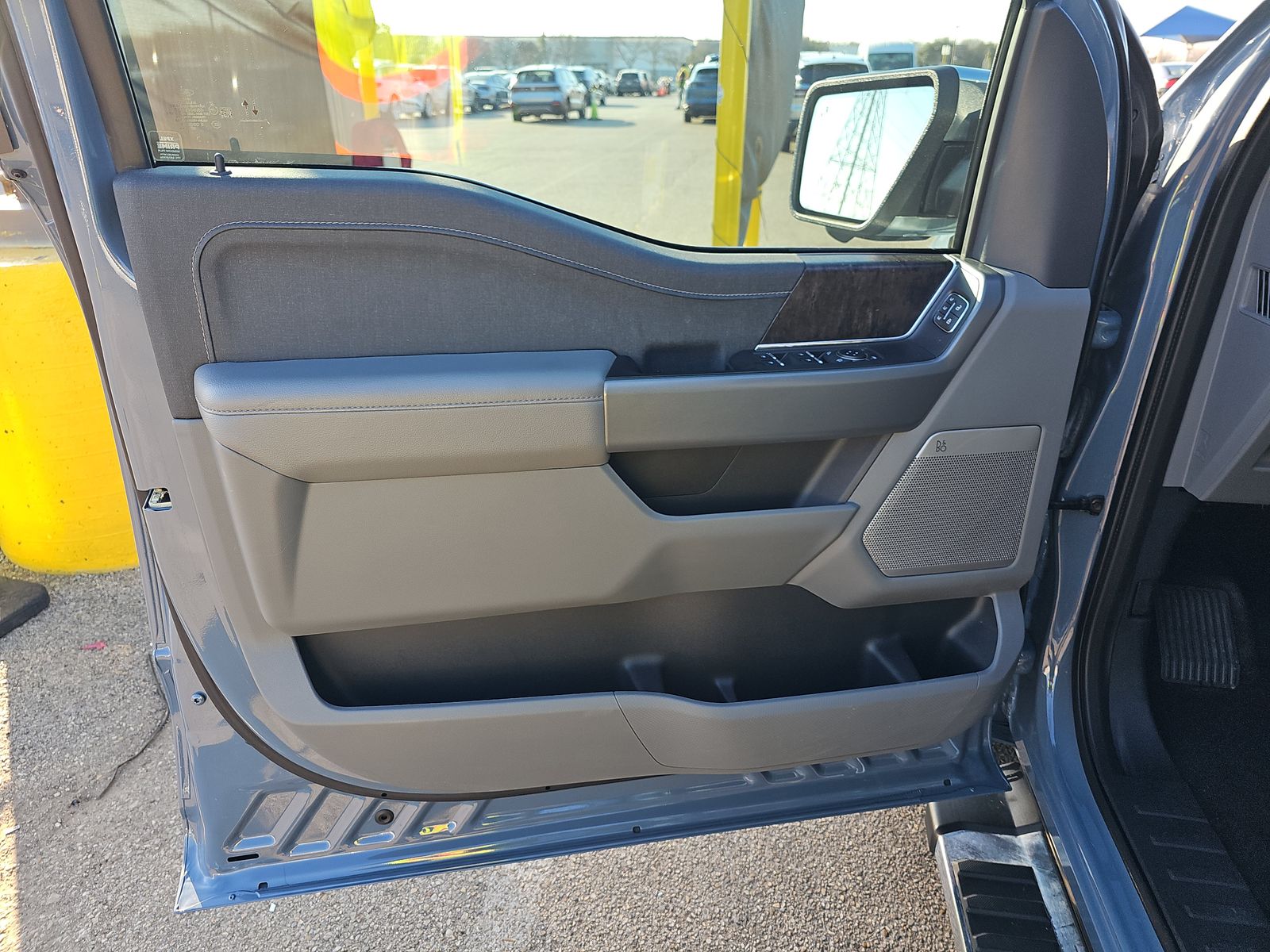 2023 Ford F-150 Lariat RWD