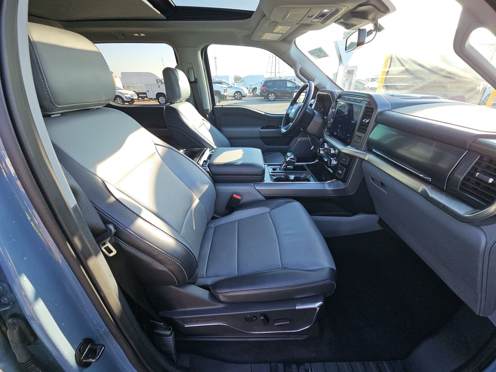 2023 Ford F-150 Lariat RWD