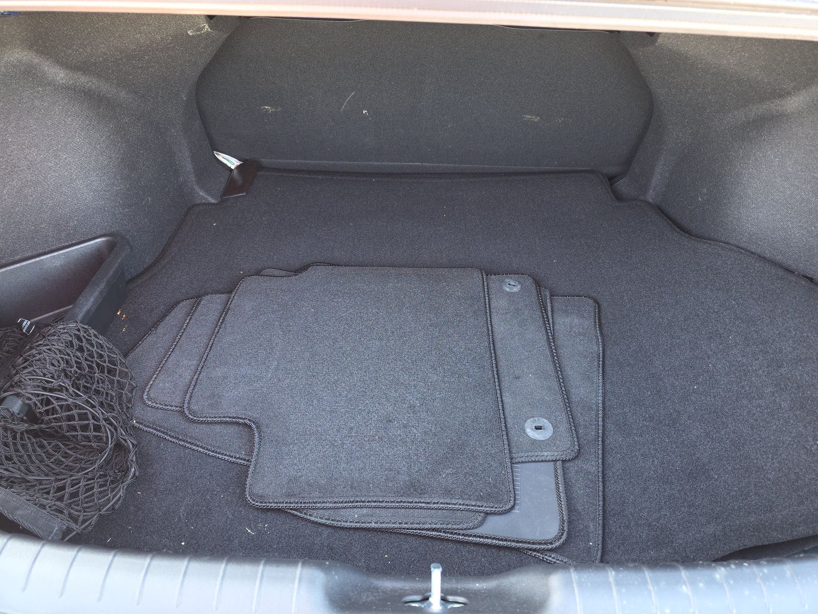 2024 Hyundai Elantra SEL FWD