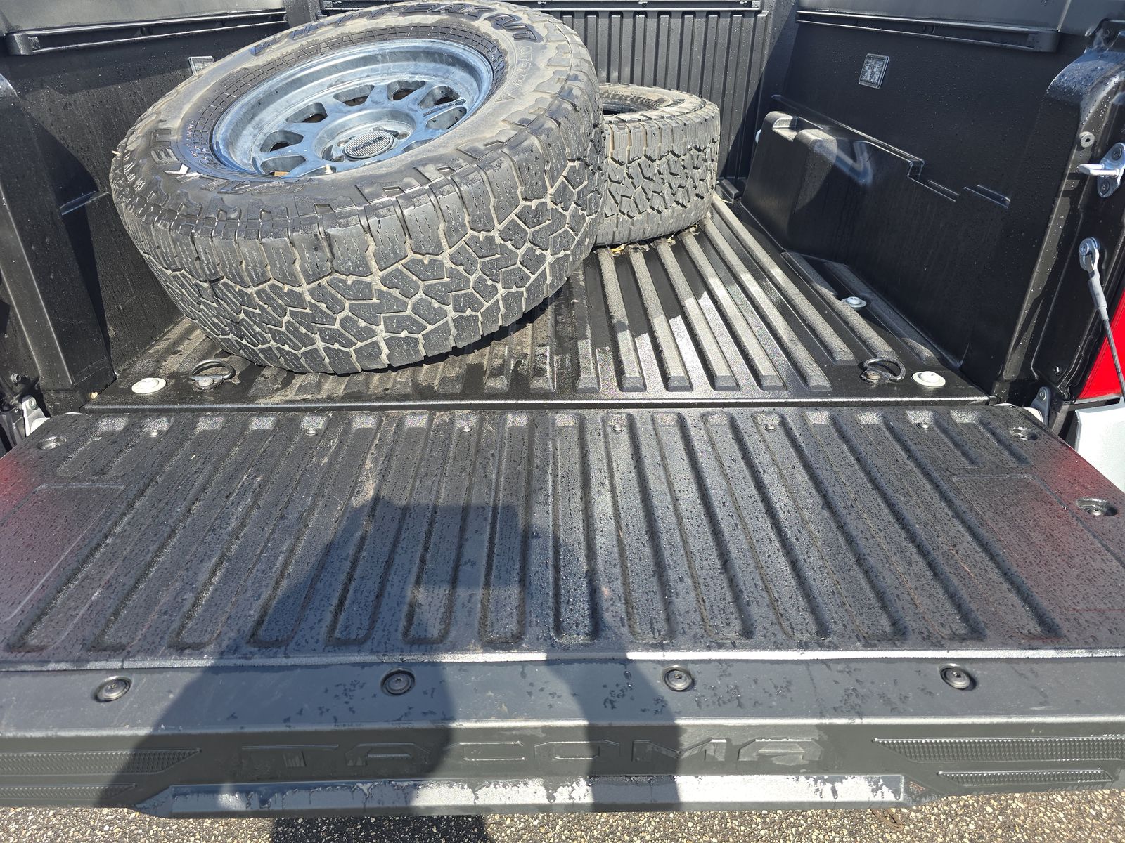 2025 Toyota Tacoma SR5 AWD