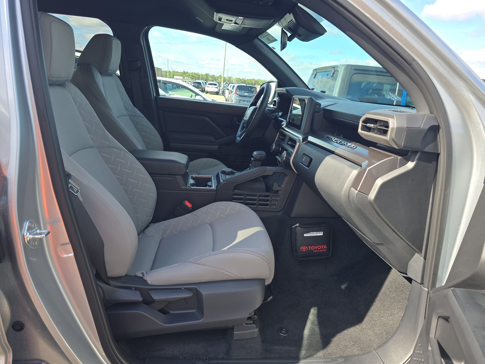 2025 Toyota Tacoma SR5 AWD