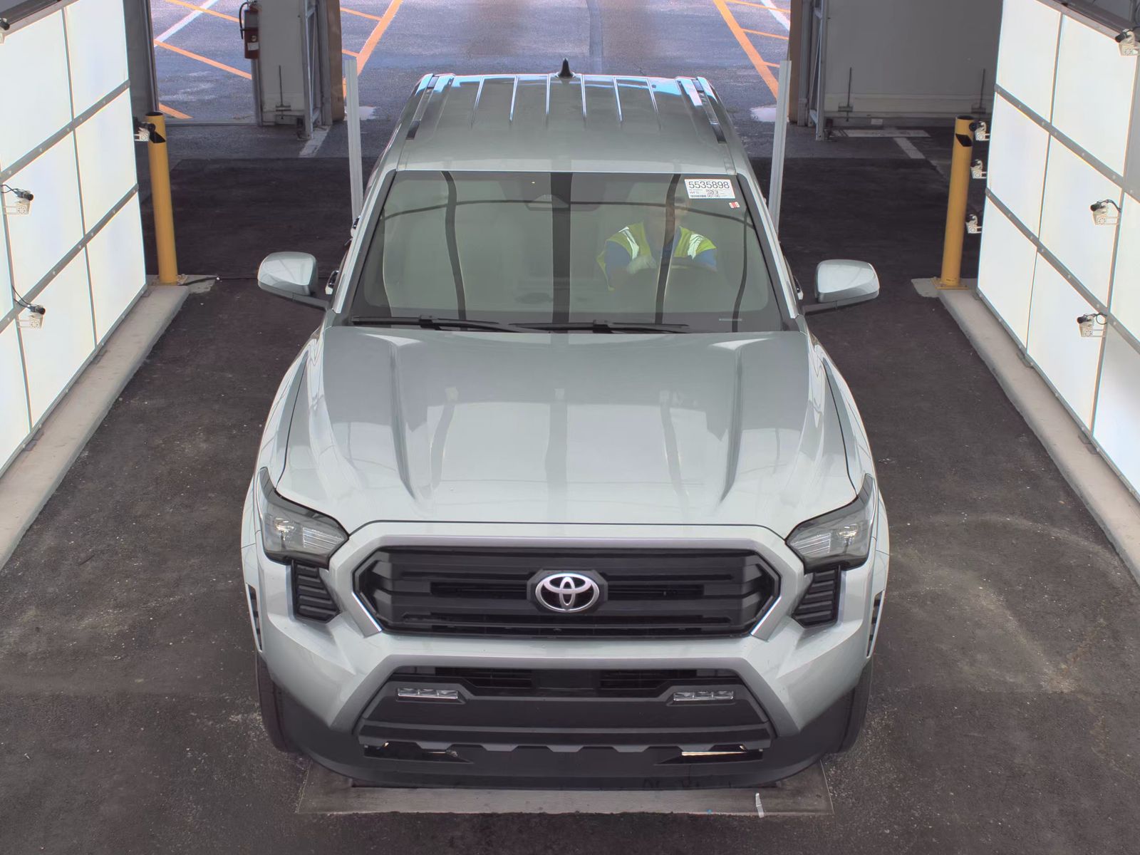 2025 Toyota Tacoma SR5 AWD