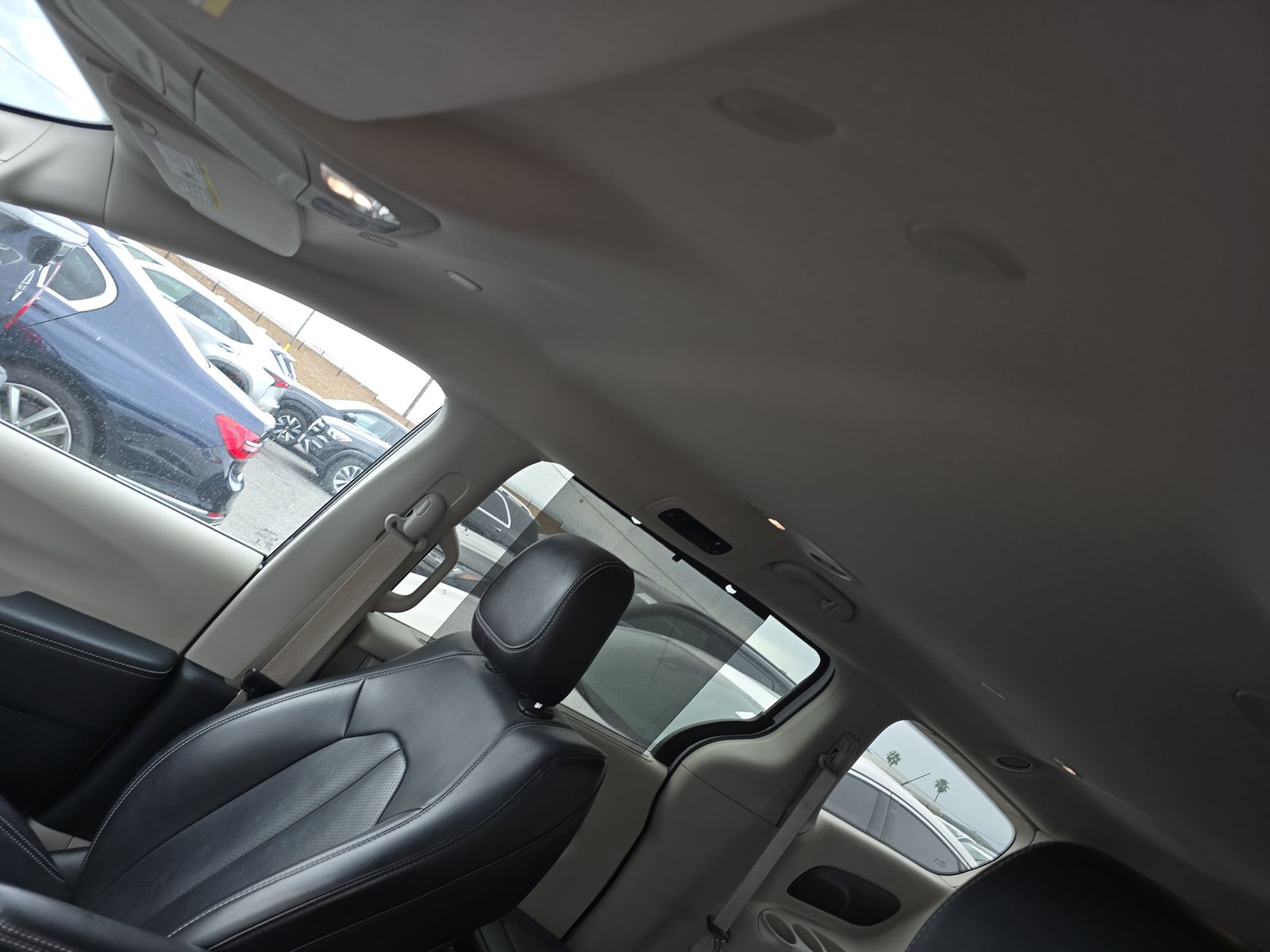 2023 Chrysler Pacifica Touring L FWD