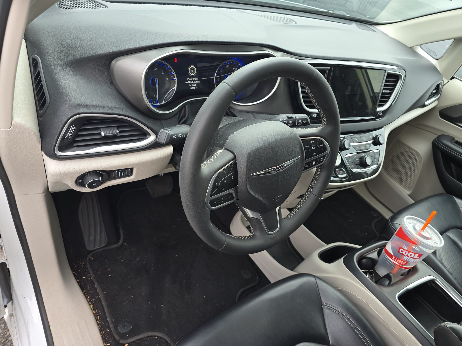 2023 Chrysler Pacifica Touring L FWD