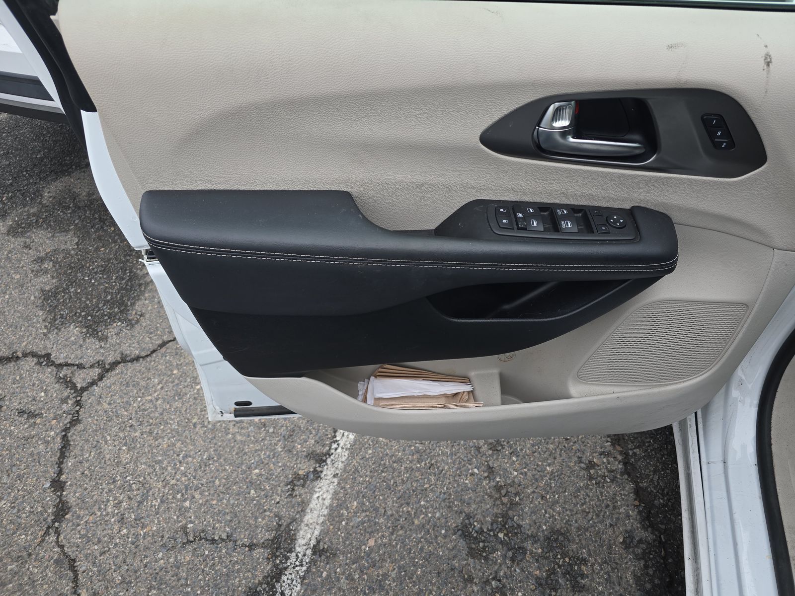 2023 Chrysler Pacifica Touring L FWD