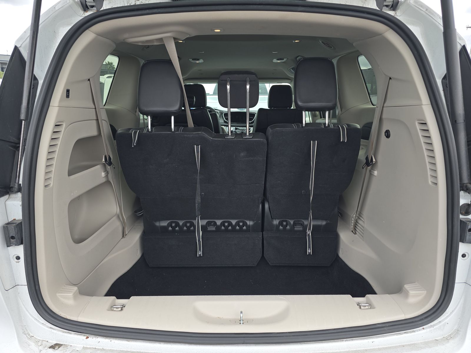 2023 Chrysler Pacifica Touring L FWD