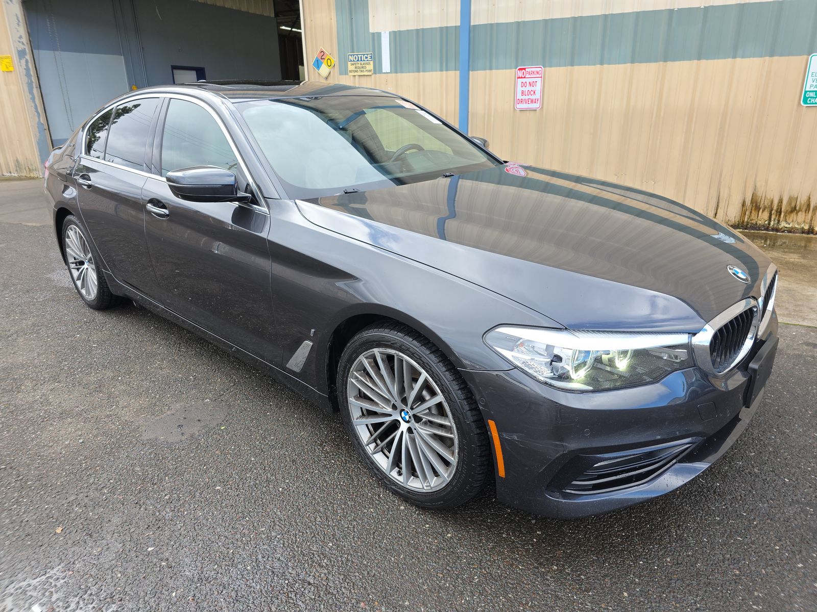 2018 BMW 5 Series 530e iPerformance RWD