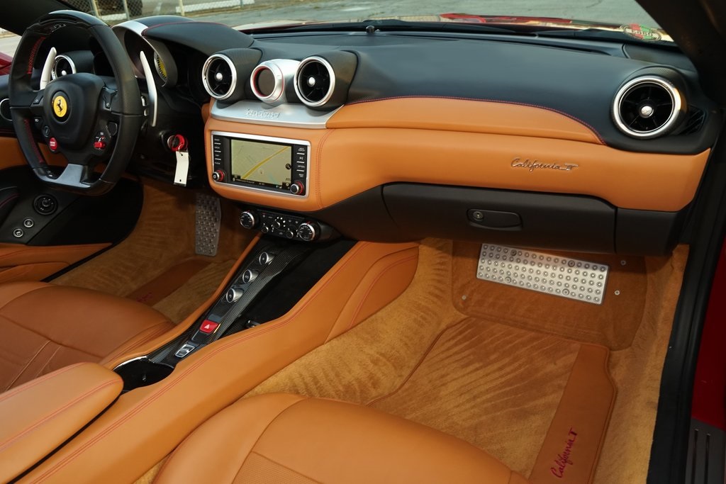 2016 Ferrari California T RWD