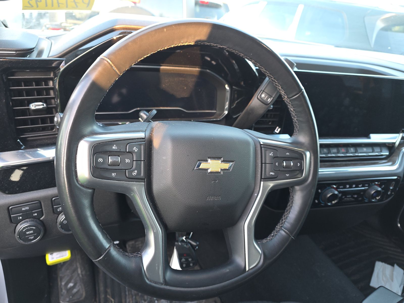 2023 Chevrolet Silverado 1500 LT AWD