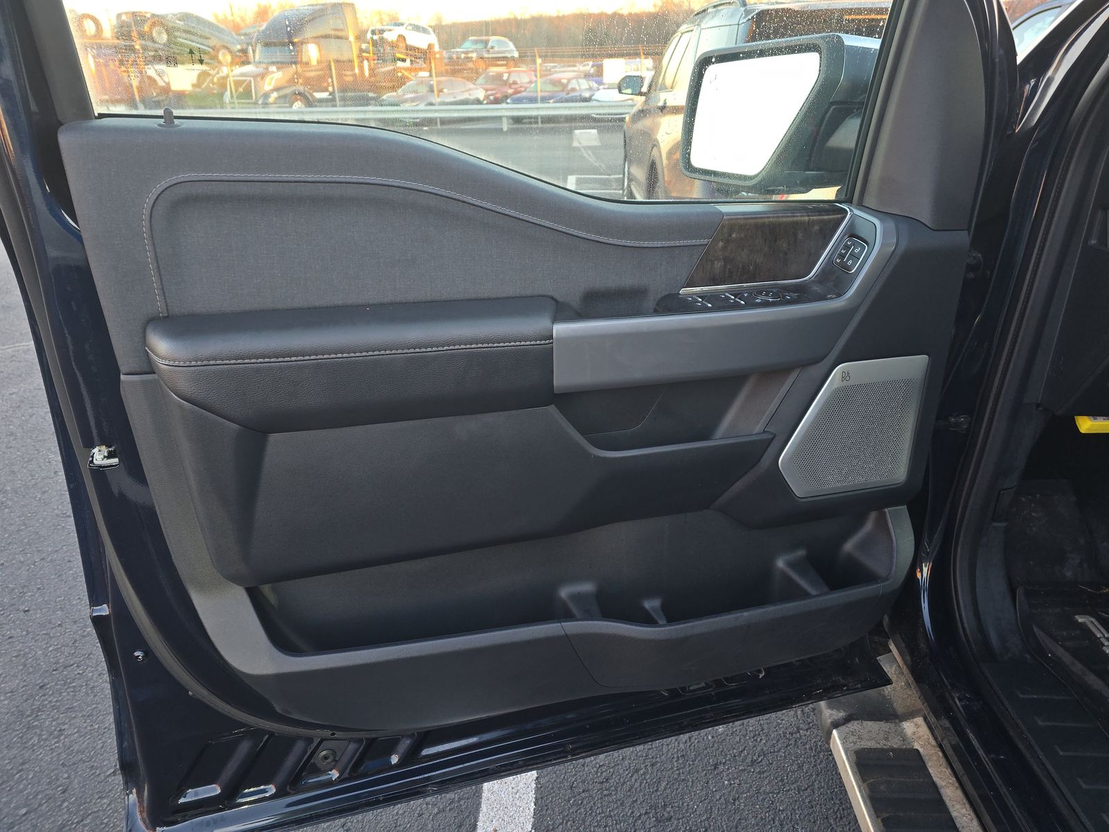 2023 Ford F-150 Hybrid Lariat AWD