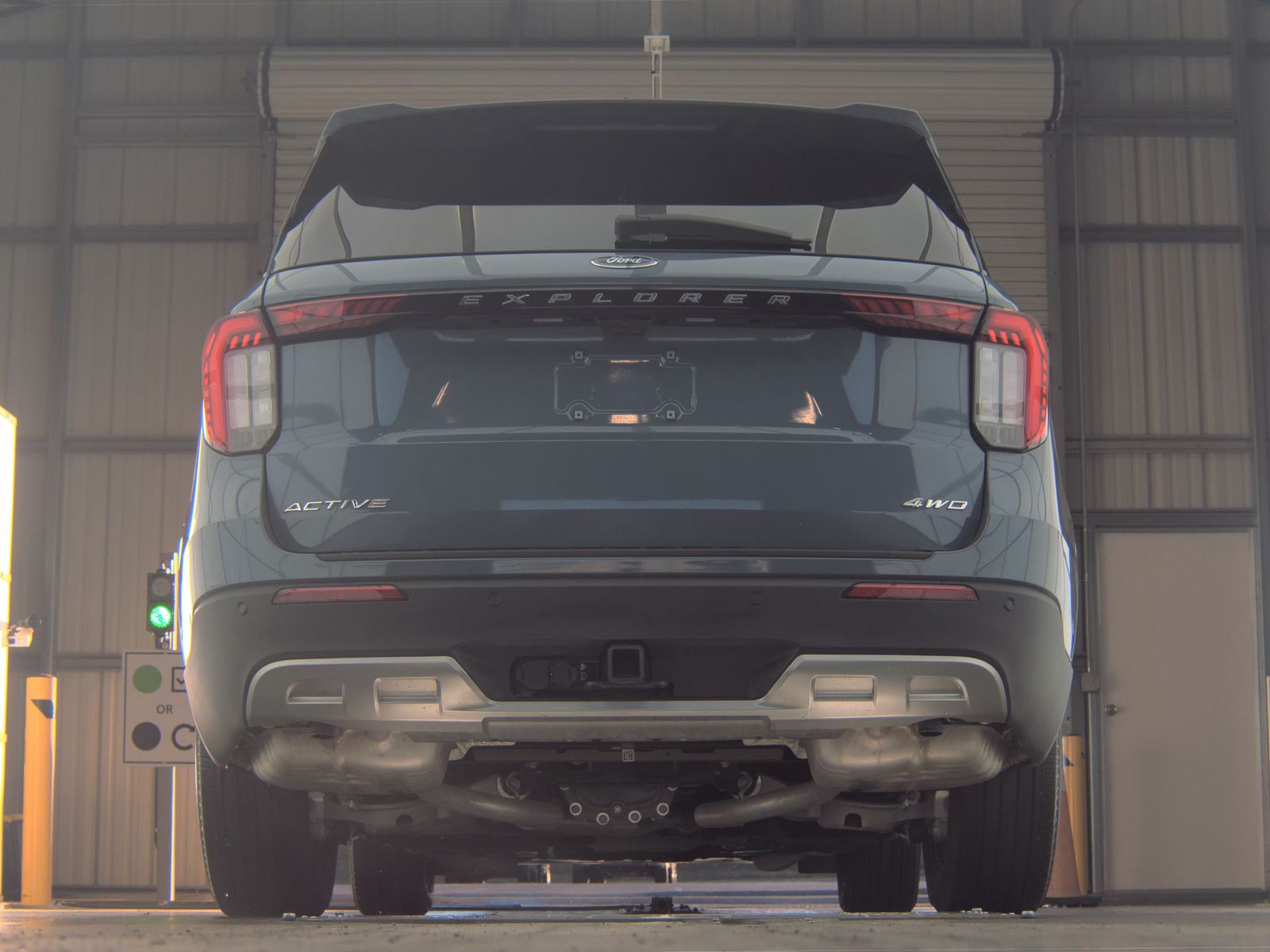 2025 Ford Explorer Active AWD