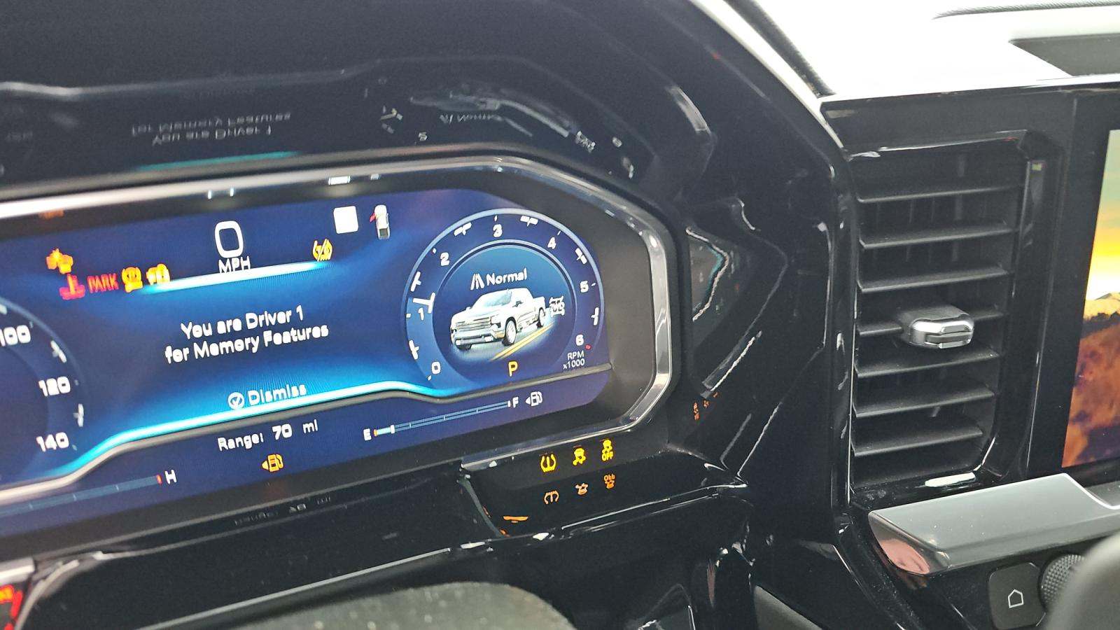 2022 Chevrolet Silverado 1500 High Country AWD